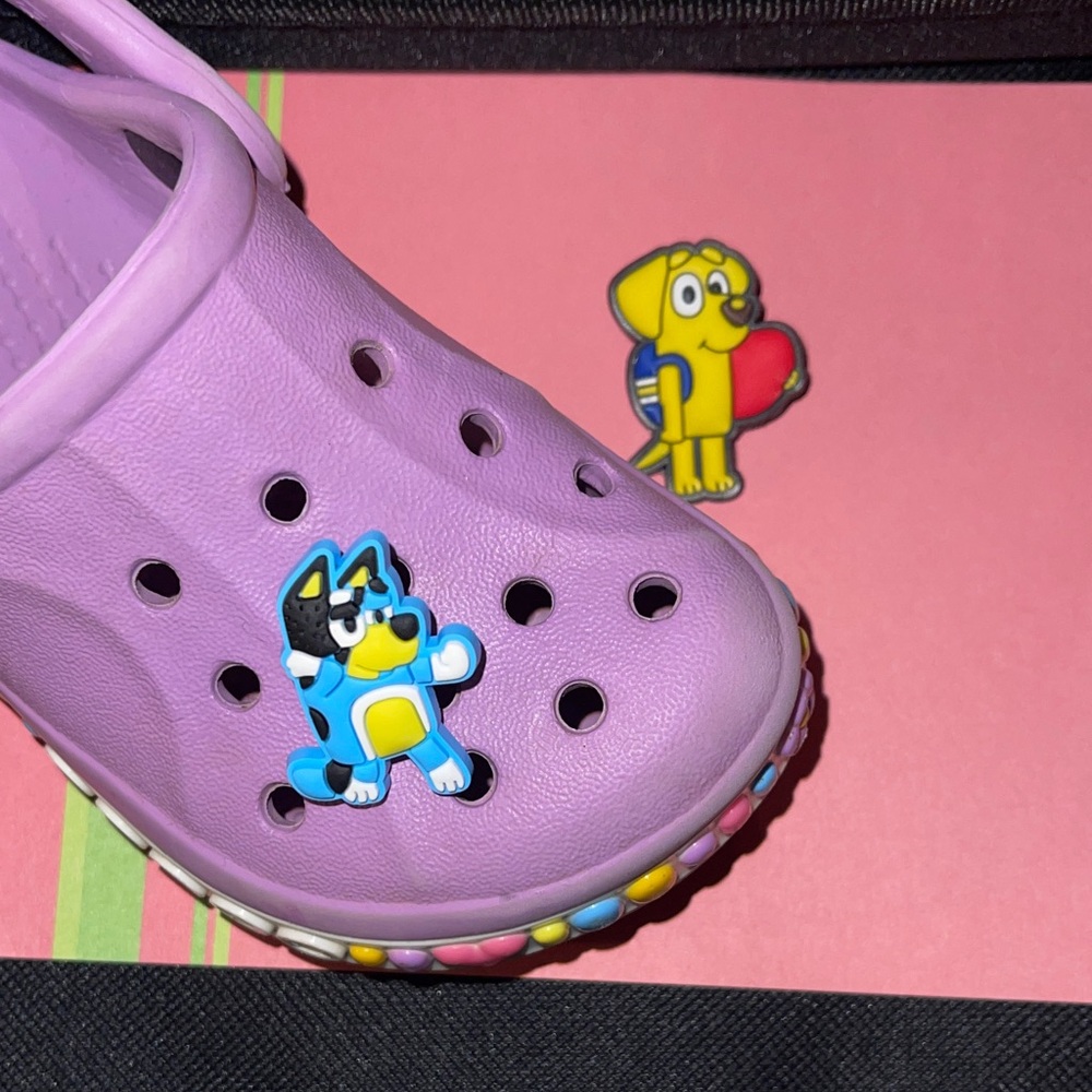 BLUEY. JIBBITZ. 2 Great Characters! Amazing Stocking Stuffers! Croc not included